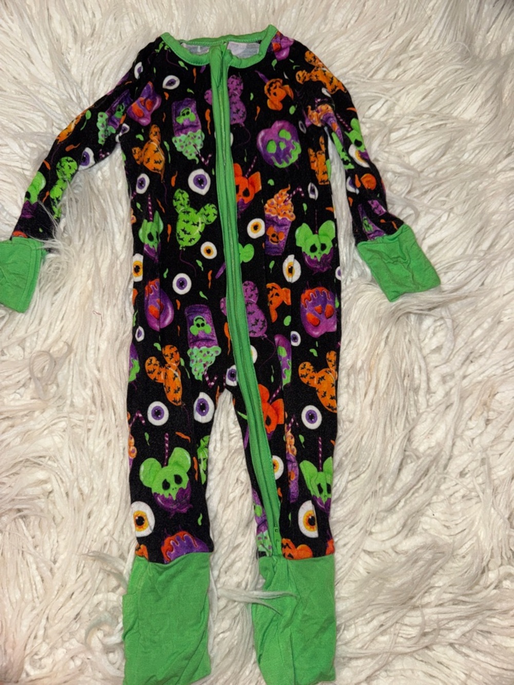 Halloween-Print Kids Footed One-Piece Pajamas in Black and Green